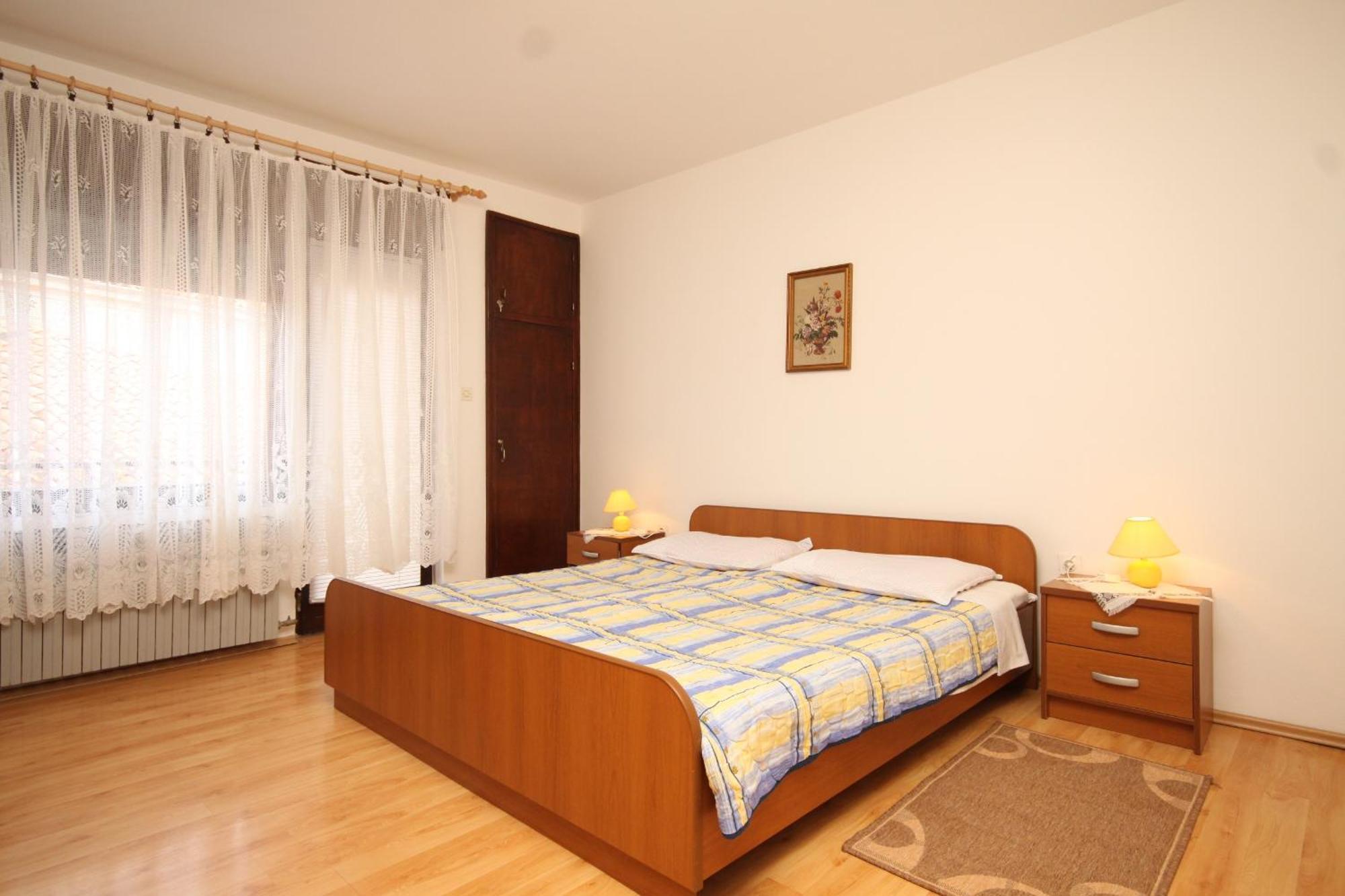 Apartments And Rooms With Parking Space マリ・ロシニュ エクステリア 写真
